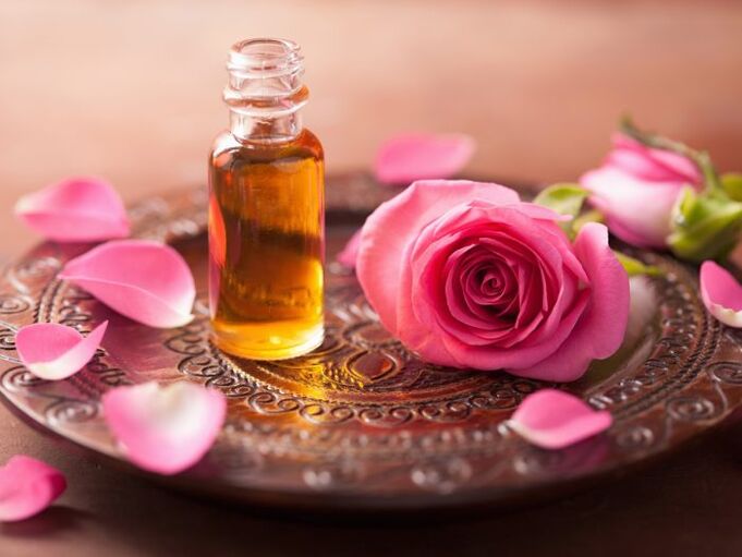 玫瑰油可能对皮肤细胞更新特别有益。